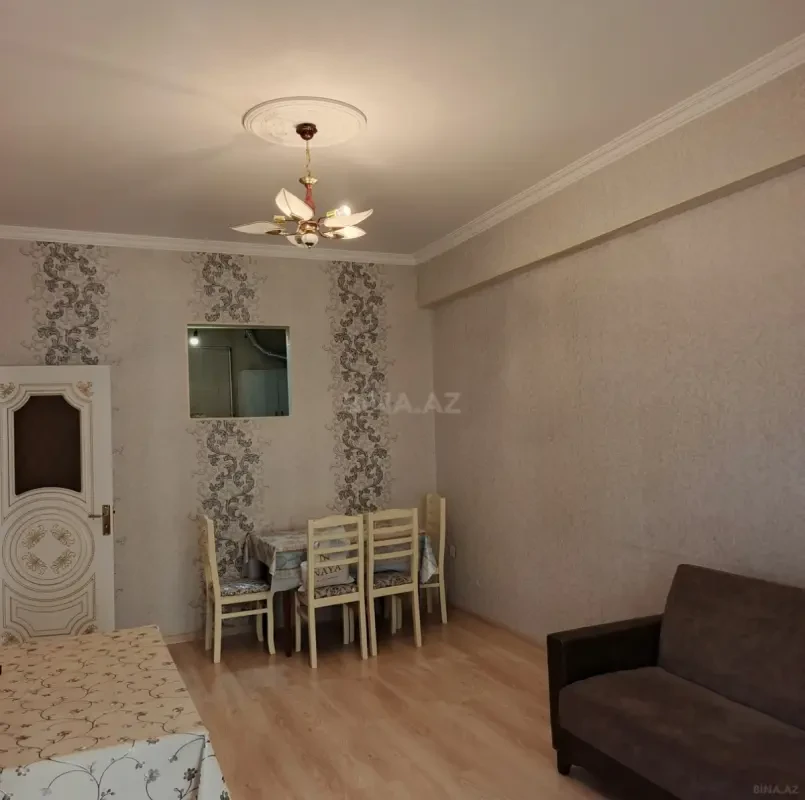 Kirayə verilir 2 otaqlı mənzil 67 m²
