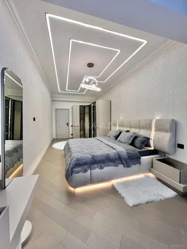 Kirayə verilir 3 otaqlı mənzil 103 m²
