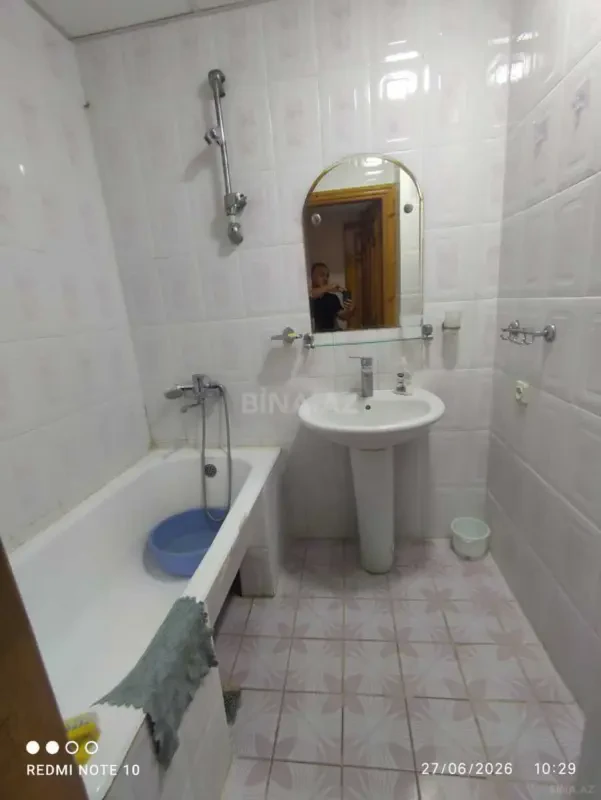 Kirayə verilir 5 otaqlı mənzil 120 m²