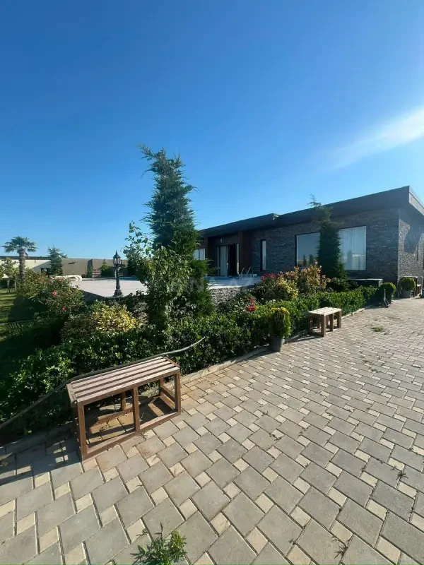 Kirayə verilir 4 otaqlı həyət evi 260 m²