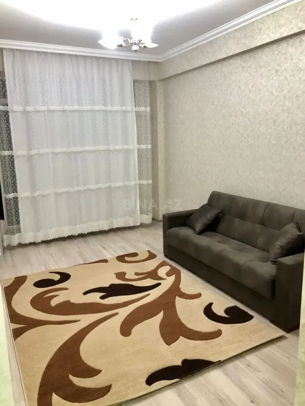 Kirayə verilir 2 otaqlı mənzil 55 m²