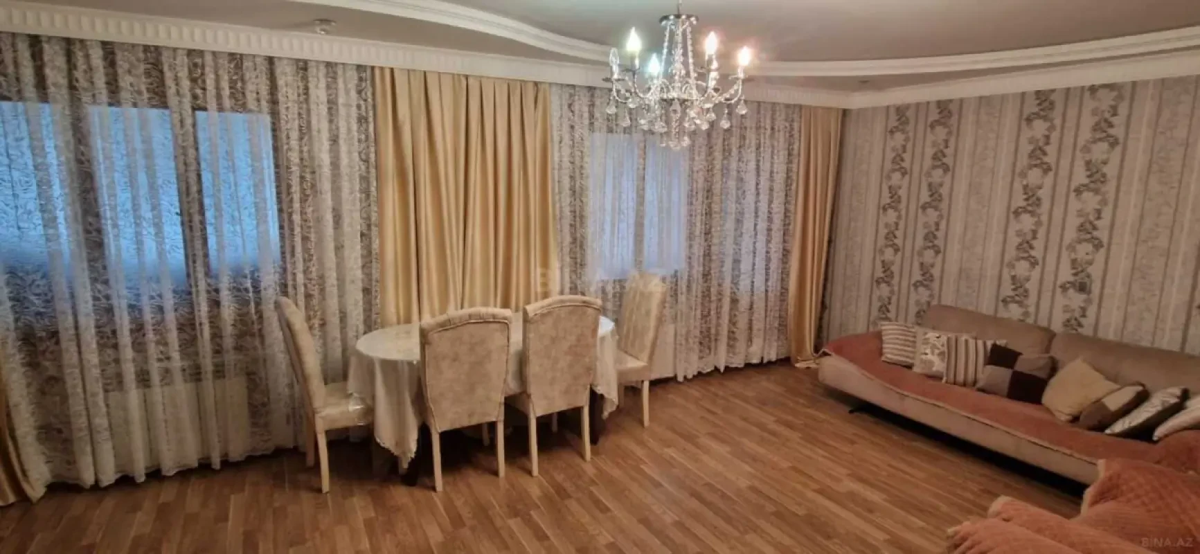 Kirayə verilir 4 otaqlı mənzil 110 m²