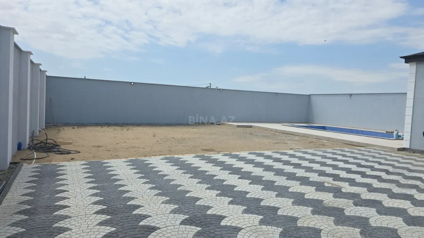 Satılır 4 otaqlı həyət evi 133 m²