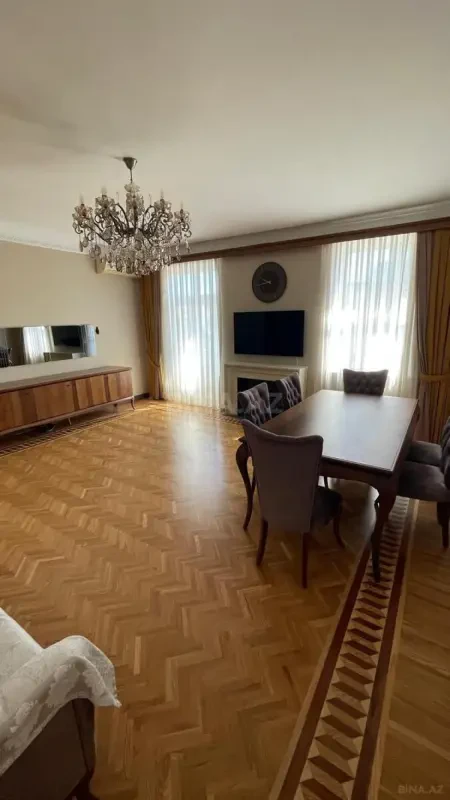 Kirayə verilir 3 otaqlı mənzil 100 m²