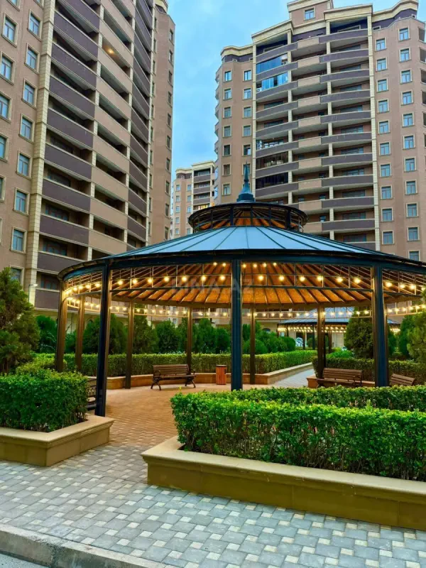 Kirayə verilir 2 otaqlı mənzil 80 m²