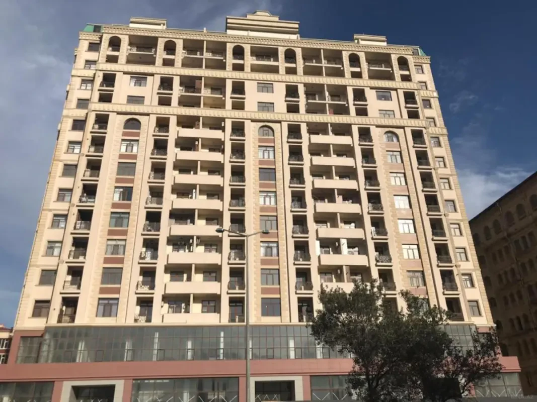Kirayə verilir 3 otaqlı mənzil 157 m²