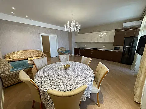 Kirayə verilir 3 otaqlı mənzil 140 m² — Bakı, Xətai 3 otaq 140.00 m²
