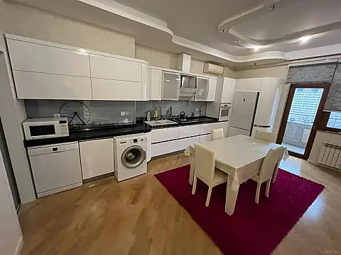 Kirayə verilir 3 otaqlı mənzil 140 m² — Bakı, Xətai 3 otaq 140.00 m²