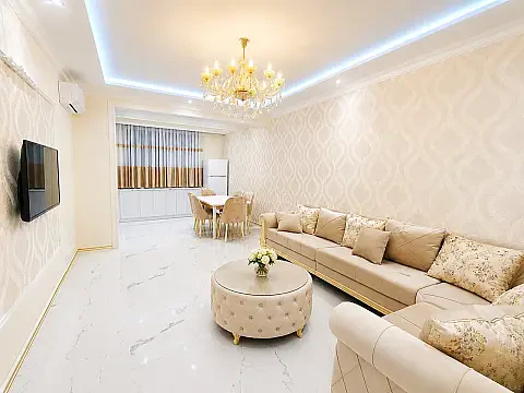 Kirayə verilir 3 otaqlı mənzil 104 m² — Bakı, İnşaatçılar 3 otaq 104.00 m²