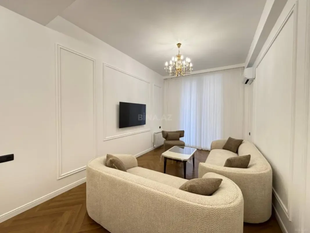 Kirayə verilir 2 otaqlı mənzil 95 m²