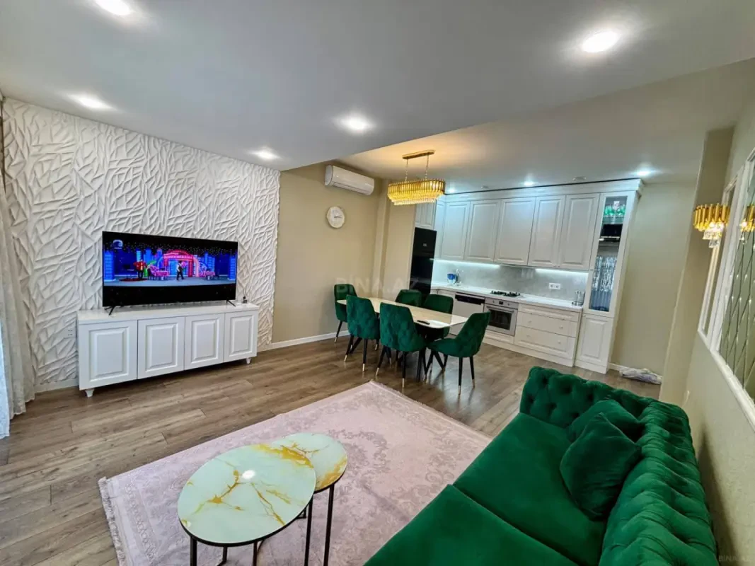 Satılır 3 otaqlı mənzil 110 m²