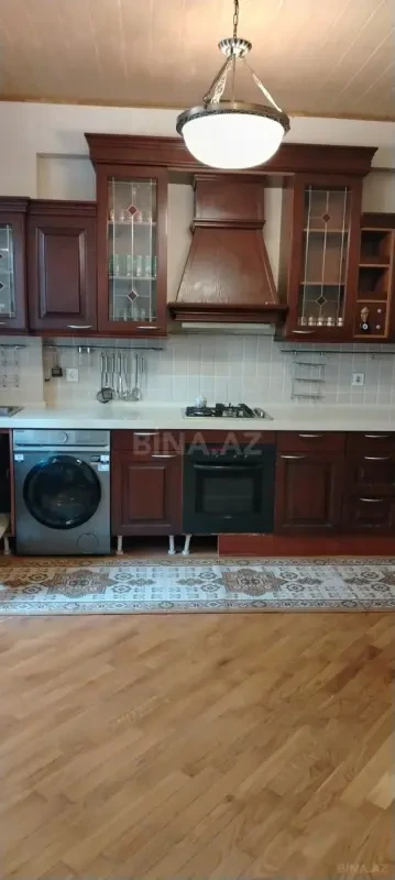 Kirayə verilir 4 otaqlı mənzil 145 m²