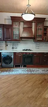Kirayə verilir 4 otaqlı mənzil 145 m² — Bakı 4 otaq 145.00 m²