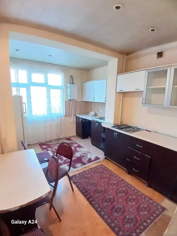 Kirayə verilir 2 otaqlı mənzil 50 m²