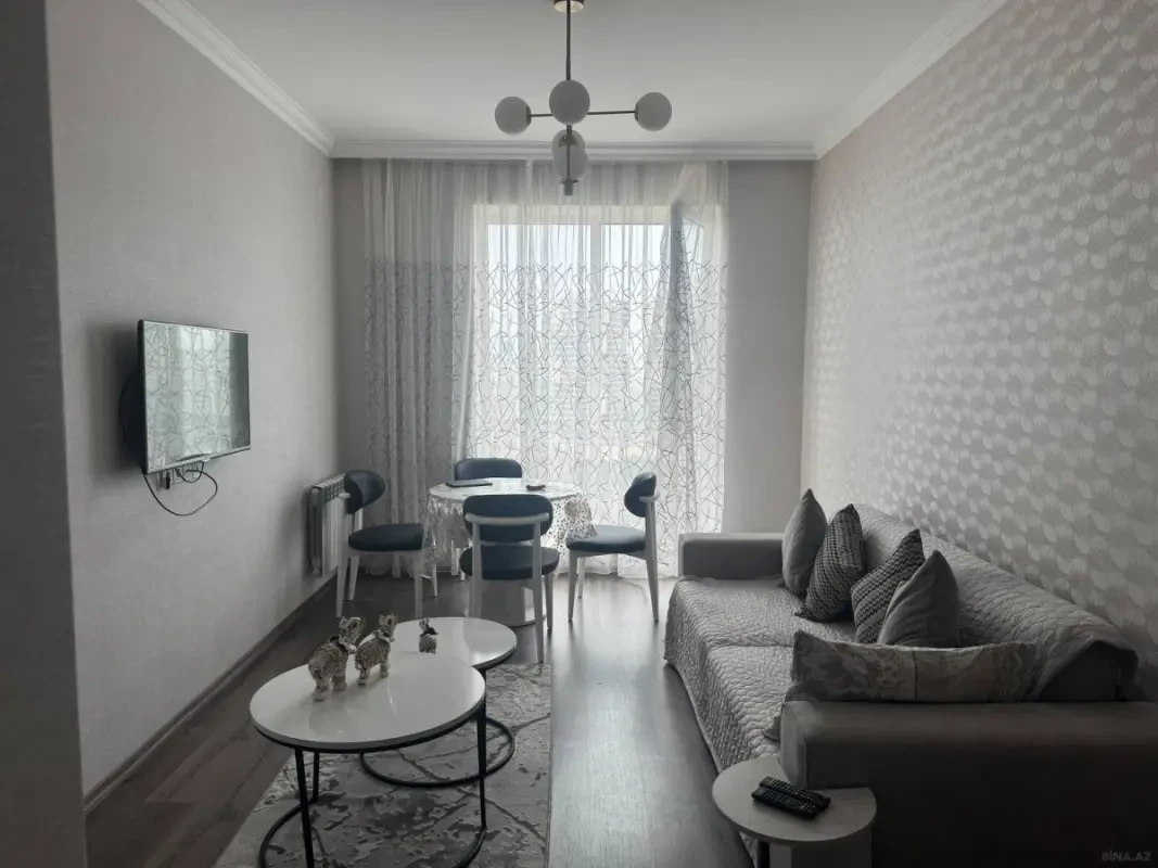 Kirayə verilir 2 otaqlı mənzil 60 m²