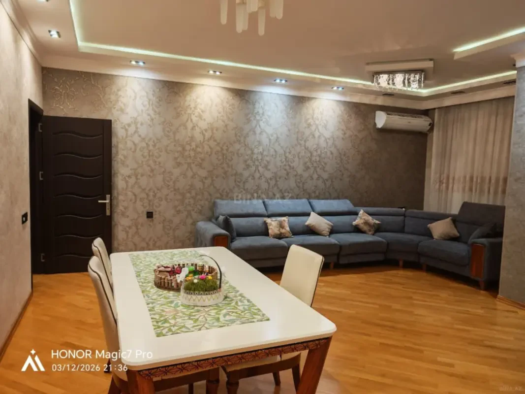 Satılır 3 otaqlı mənzil 120 m²
