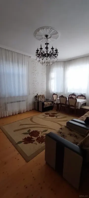 Satılır 7 otaqlı həyət evi 210 m²