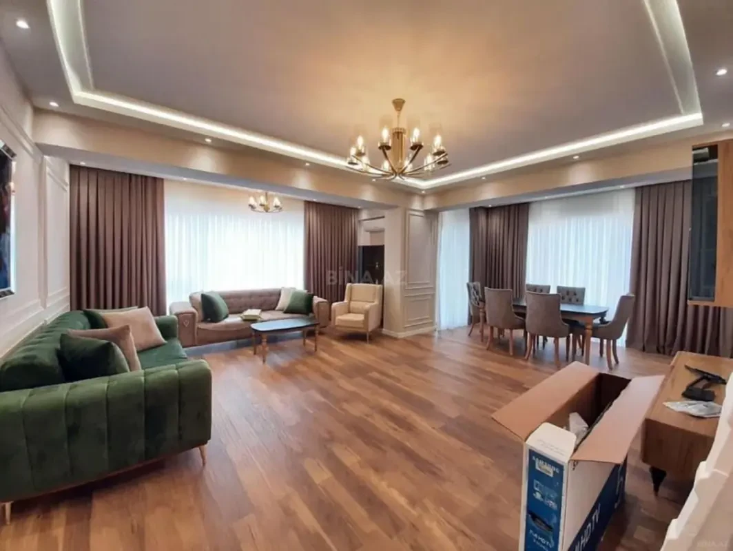 Kirayə verilir 4 otaqlı mənzil 200 m²