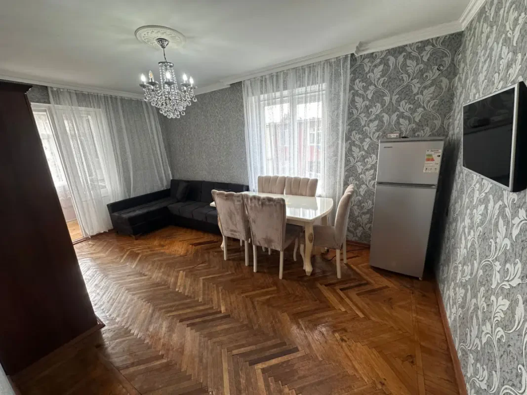 Kirayə verilir 2 otaqlı mənzil 30 m²