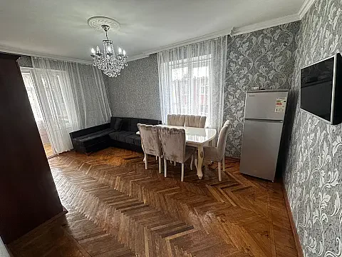 Kirayə verilir 2 otaqlı mənzil 30 m² — Bakı, 7-ci mikrorayon 2 otaq 30.00 m²