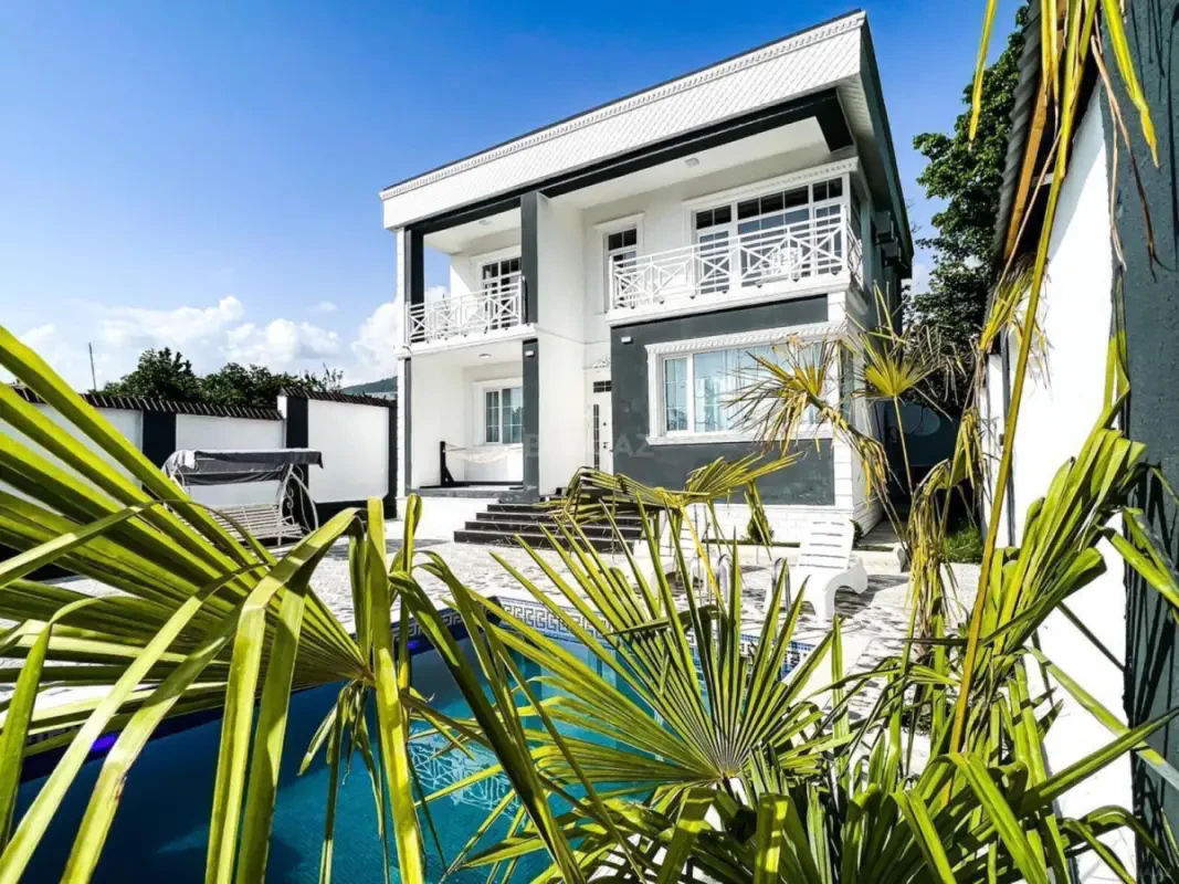Kirayə verilir 4 otaqlı həyət evi 220 m²