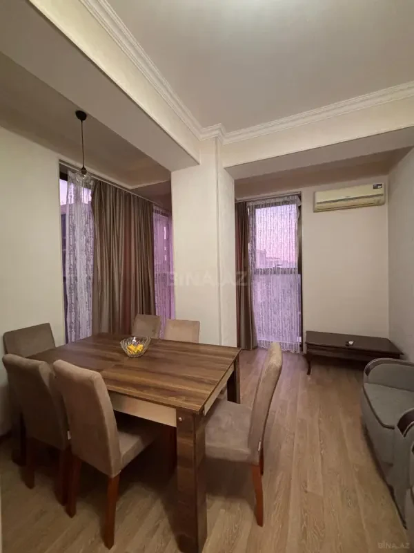 Kirayə verilir 2 otaqlı mənzil 80 m²