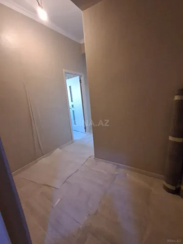 Satılır 2 otaqlı mənzil 67 m²
