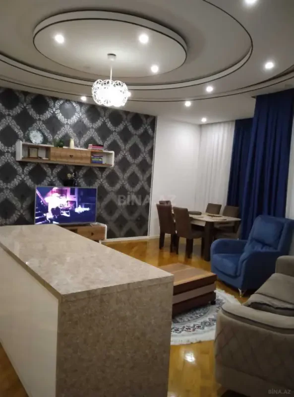 Kirayə verilir 3 otaqlı mənzil 130 m²