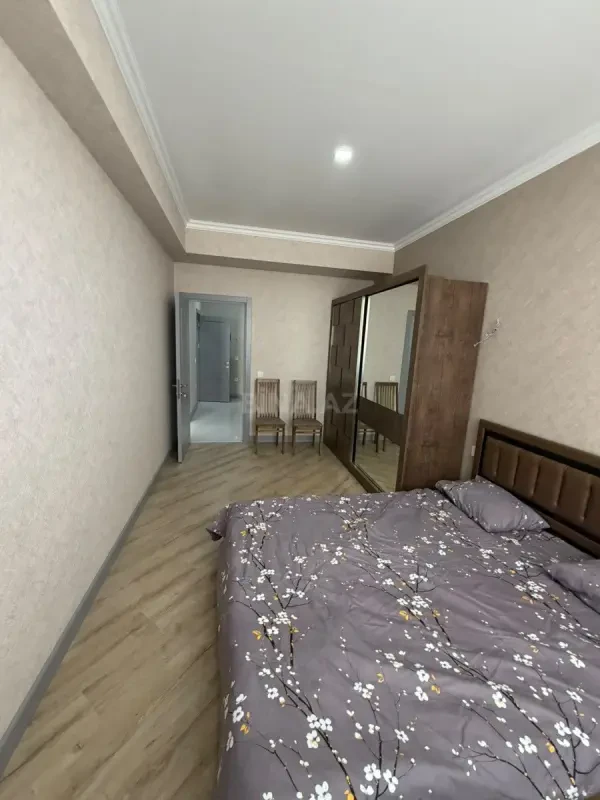 Kirayə verilir 2 otaqlı mənzil 65 m²