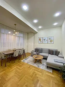 Kirayə verilir 3 otaqlı mənzil 100 m² — Bakı, Nərimanov 3 otaq 100.00 m²