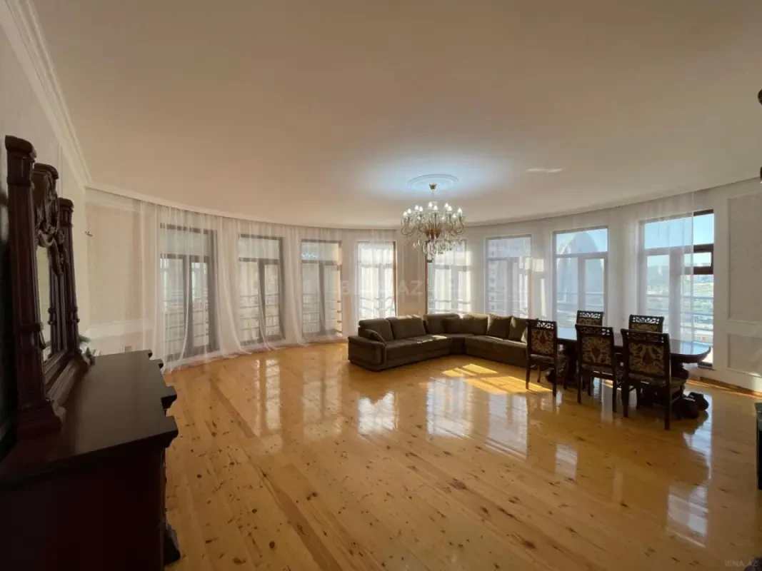 Kirayə verilir 3 otaqlı mənzil 160 m²
