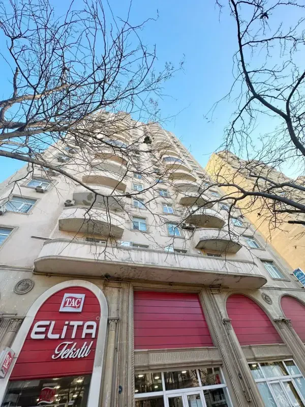 Kirayə verilir 3 otaqlı mənzil 120 m²