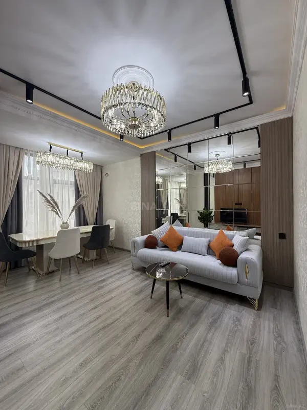 Kirayə verilir 2 otaqlı mənzil 85 m²
