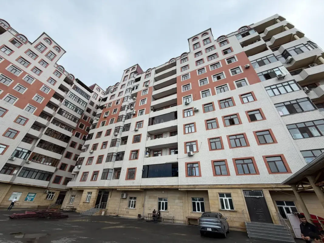 Kirayə verilir 3 otaqlı mənzil 113 m²