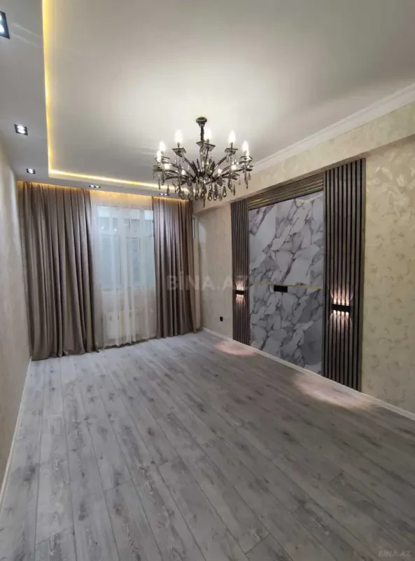 Satılır 2 otaqlı mənzil 73 m²