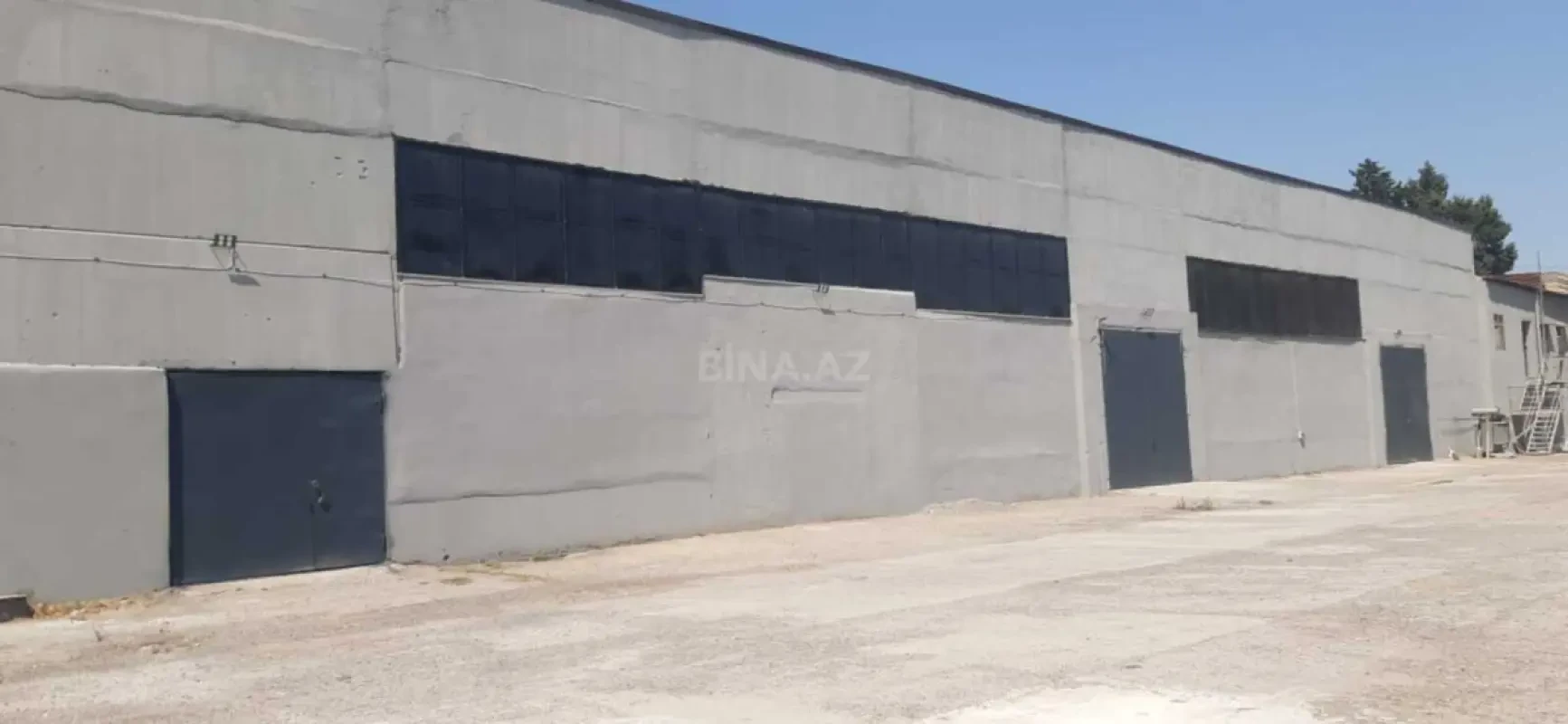 Kirayə verilir obyekt 2700 m²