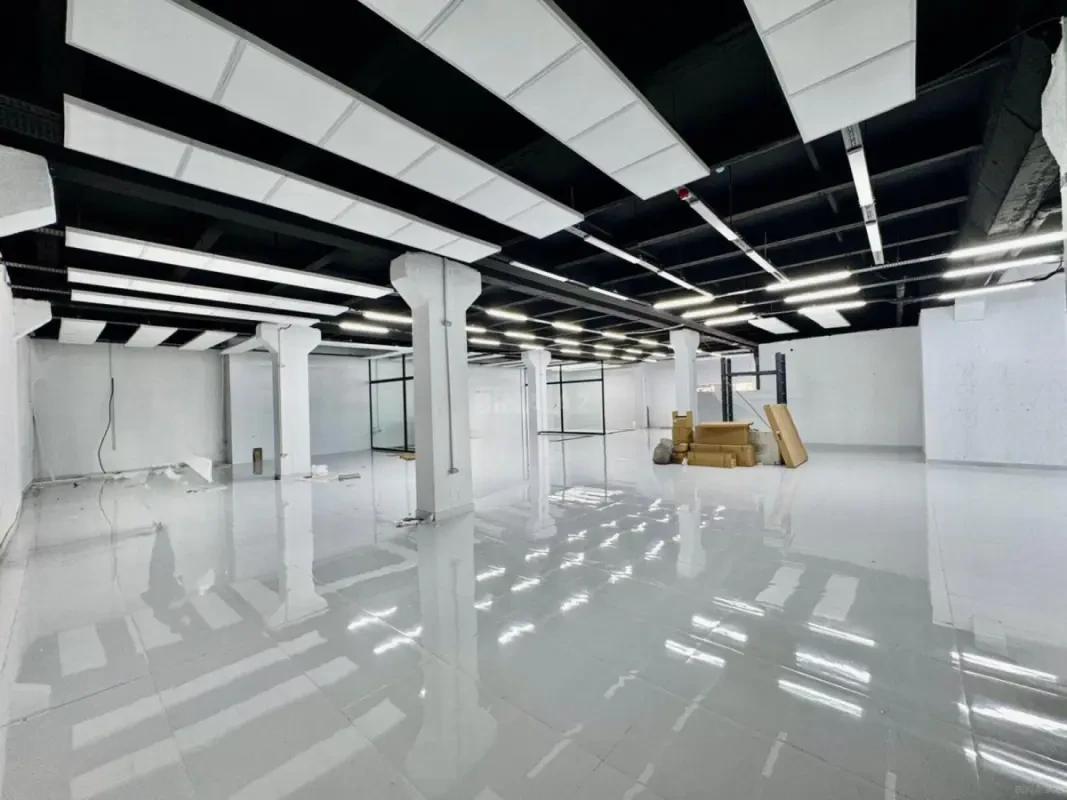 Kirayə verilir obyekt 505 m²