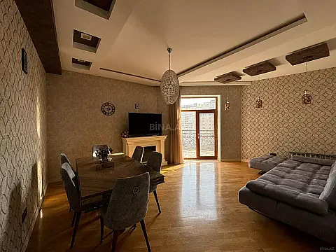 Kirayə verilir 3 otaqlı mənzil 105 m² — Bakı 3 otaq 105.00 m²