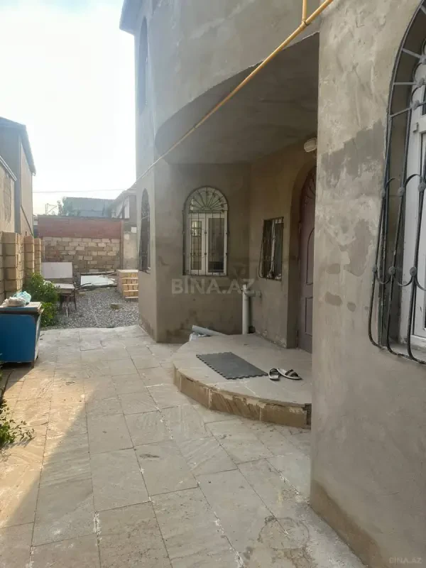 Satılır 5 otaqlı həyət evi 150 m²