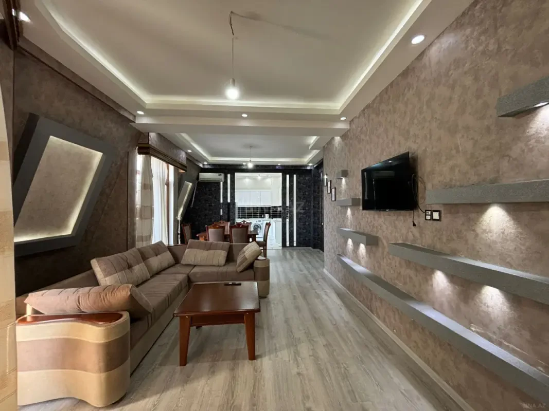 Kirayə verilir 2 otaqlı mənzil 120 m²