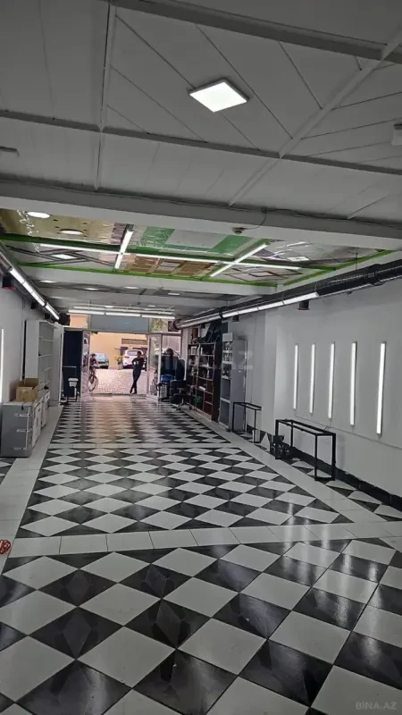 Kirayə verilir obyekt 105 m²