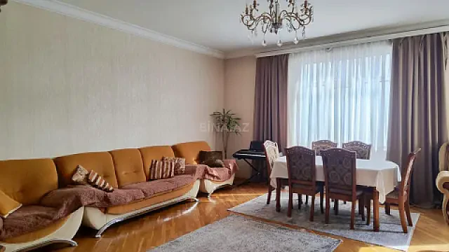 Kirayə verilir 3 otaqlı mənzil 130 m² — Bakı 3 otaq 130.00 m²