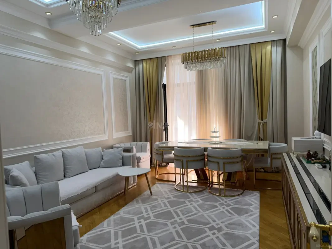 Satılır 2 otaqlı mənzil 89 m²