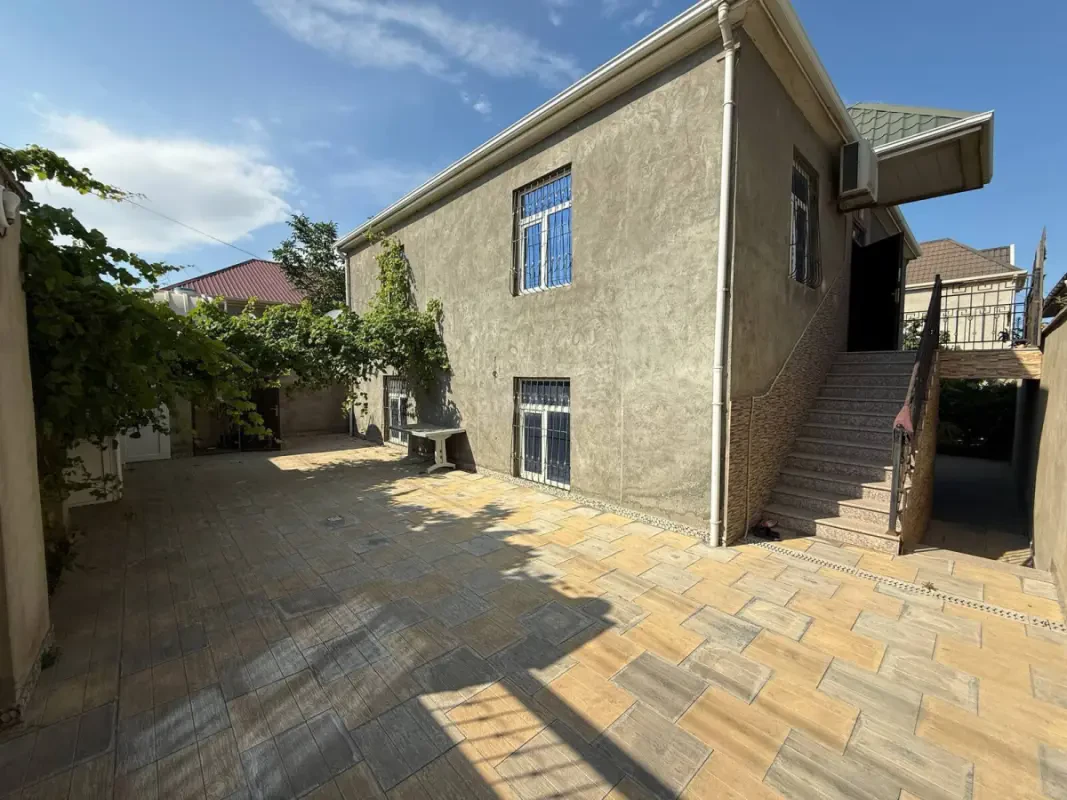 Satılır 3 otaqlı həyət evi 135 m²