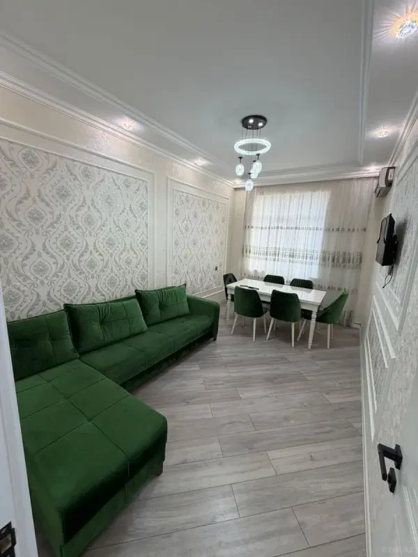 Kirayə verilir 2 otaqlı mənzil 60 m²