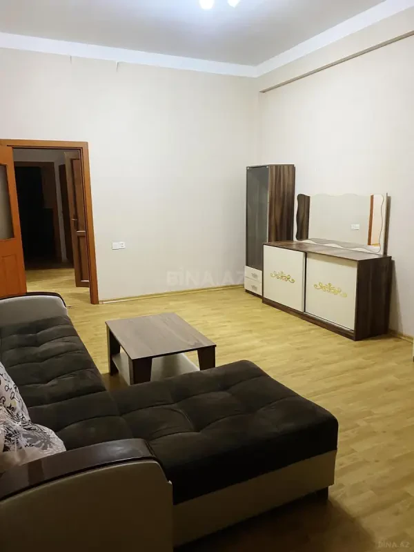 Kirayə verilir 2 otaqlı mənzil 80 m²