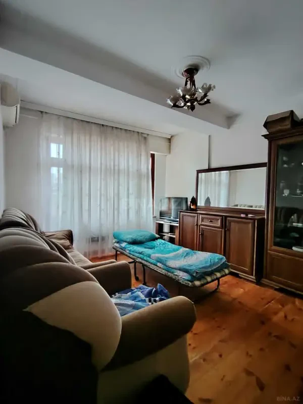 Kirayə verilir 2 otaqlı mənzil 68 m²