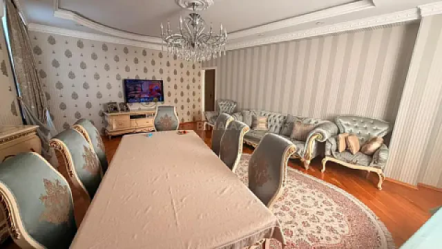 Kirayə verilir 3 otaqlı mənzil 150 m² — Bakı 3 otaq 150.00 m²
