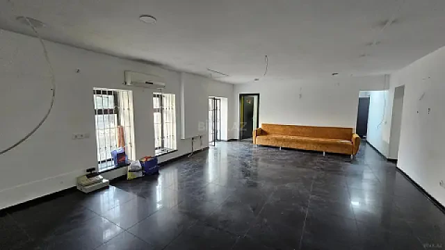 Kirayə verilir obyekt 140 m² — Bakı 140.00 m²