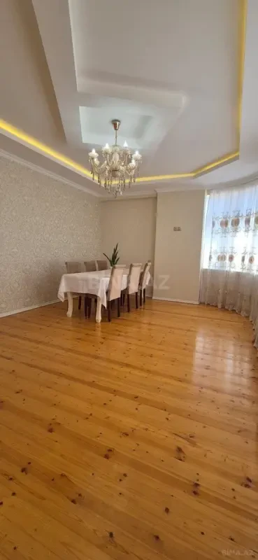 Kirayə verilir 3 otaqlı mənzil 105 m²